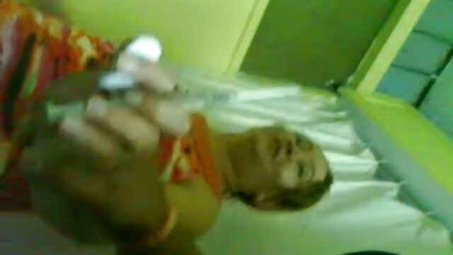 O tipo enfiou uma pila na cona nacional porno hd da namorada adormecida da irmã.